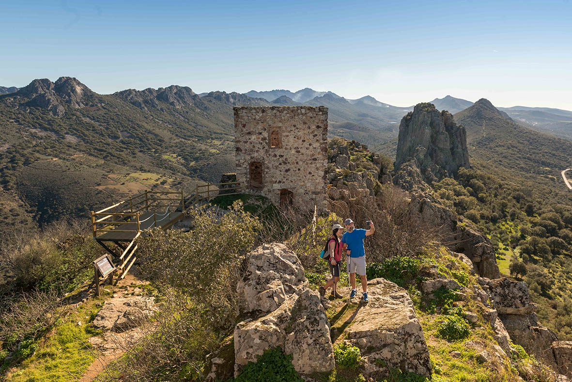 Castillo Cabañas - Ruta Cuarcita Armoricana