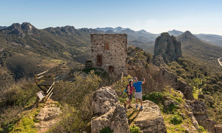 Castillo Cabañas - Ruta Cuarcita Armoricana